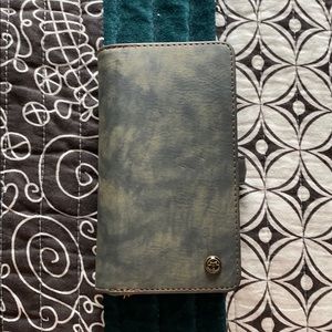 Amazon iPhone 8 case/wallet Grey